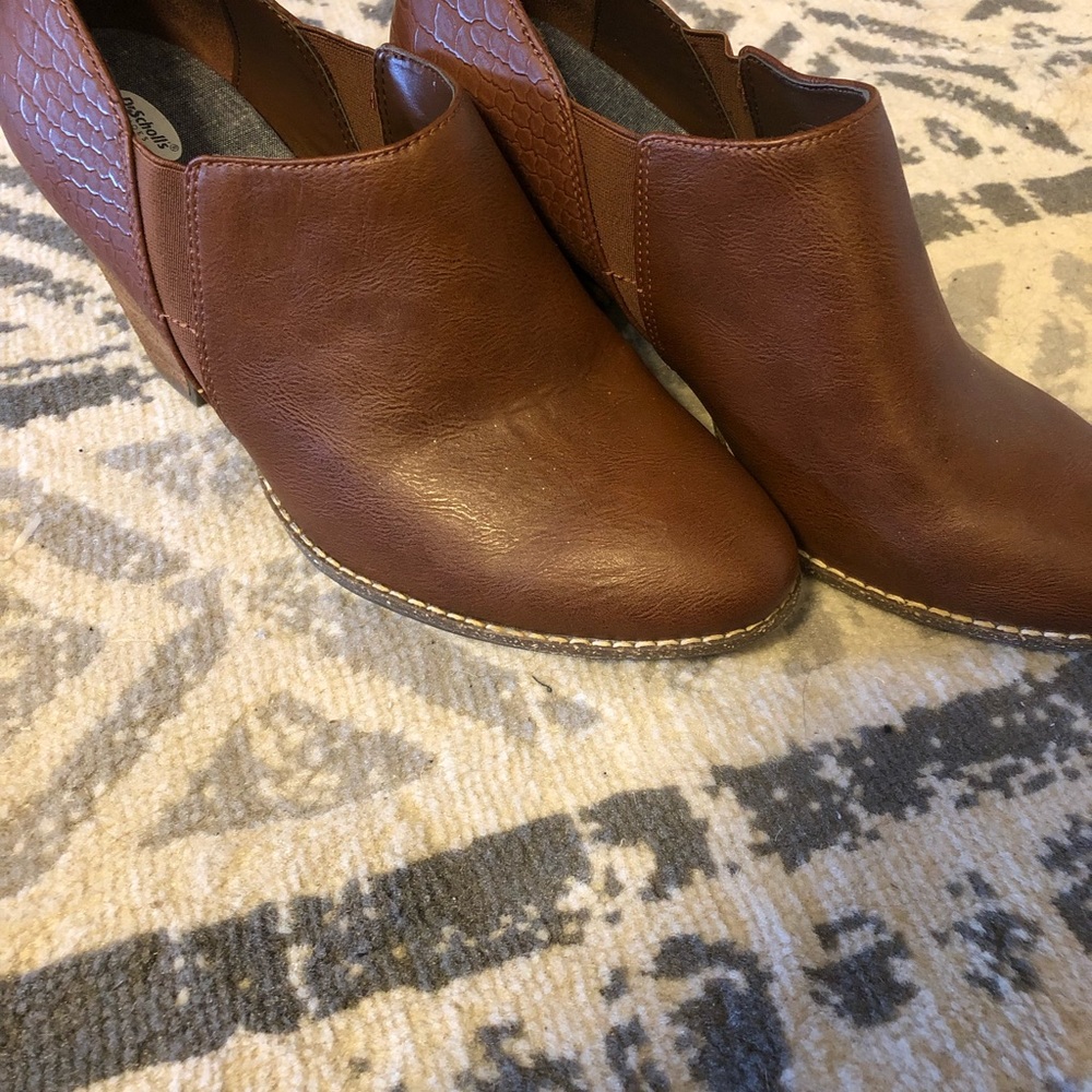 Like new Dr Scholls Booties